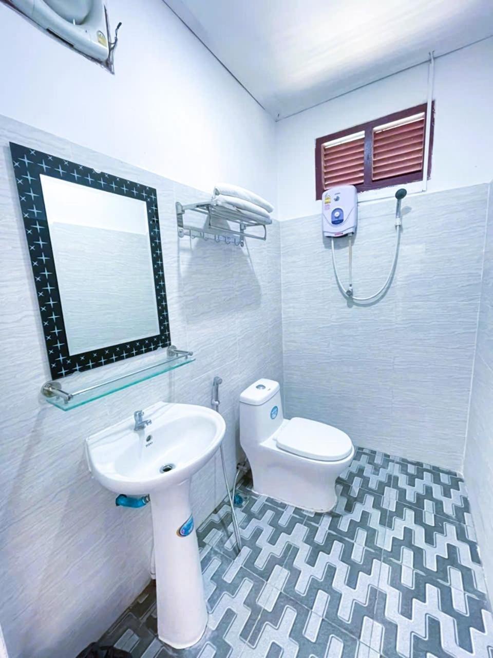 Walking Street Villa Ванг Виенг Екстериор снимка